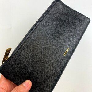 Fossil SWL2060001 Lainie Clutch in Black, New with Tag
